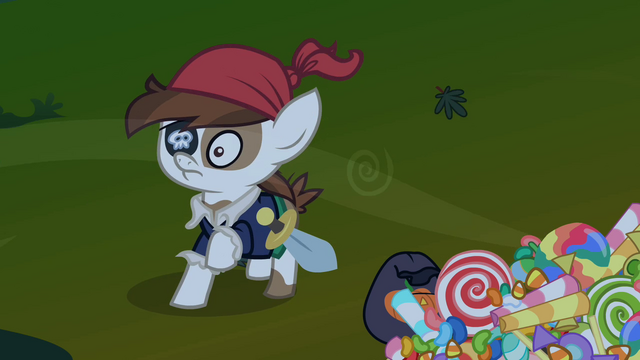 File:Pipsqueak surprised S2E04.png