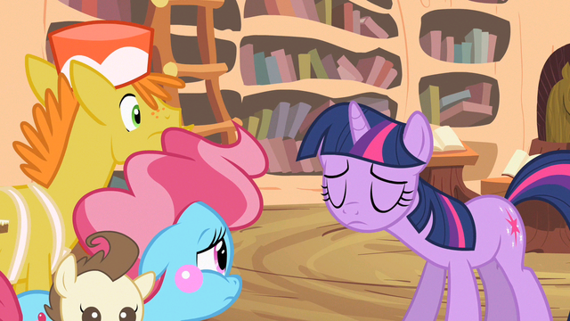 File:Twilight shaking head S2E13.png