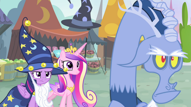 File:Discord's grumpy face S4E11.png