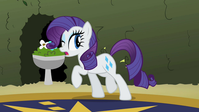 File:Rarity sneaking S2E1.png