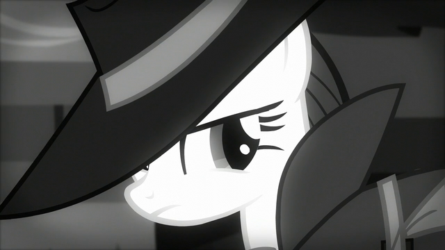 File:Rarity looking serious S5E15.png