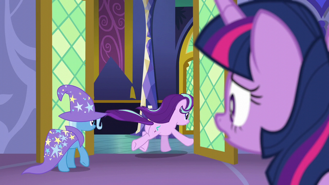 File:Starlight and Trixie leaving the throne room S6E6.png