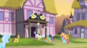 Ponies entering the theater S4E19.png