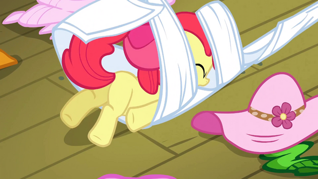 File:Apple Bloom unraveling S3E4.png
