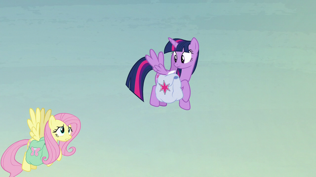 File:Fluttershy struggles to fly with her heavy bags S5E23.png