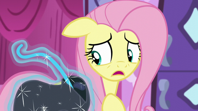 File:Fluttershy worries about her peripheral vision S5E21.png