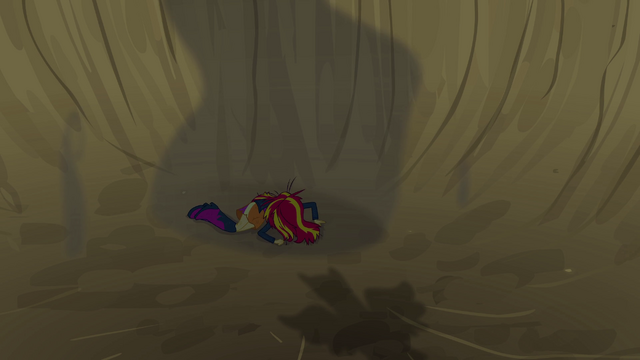 File:Sunset Shimmer defeated EG.png