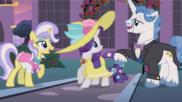 File:Rarity sees Fancypants S2E9.png