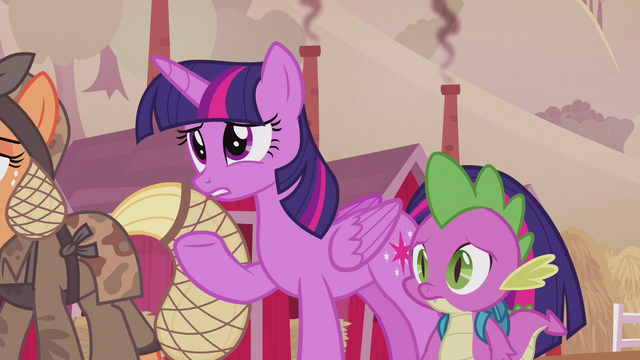 File:Twilight "you don't know who I am?" S5E25.png