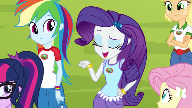 File:Rarity suggesting a fashion show EG4.png