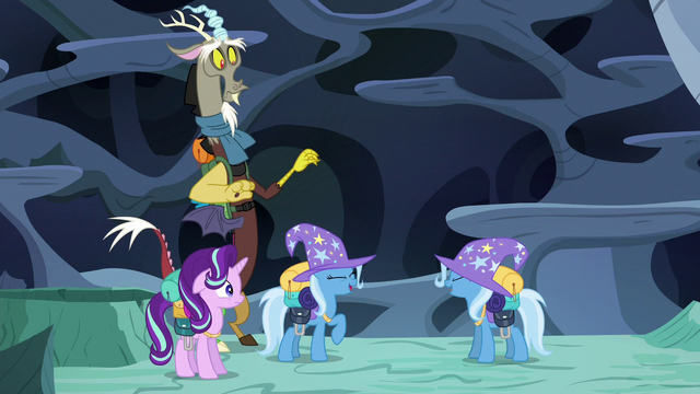File:Trixie and Thorax "...draconequus!" S6E26.png