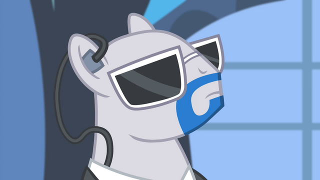 File:Security guard unmoving S4E19.png