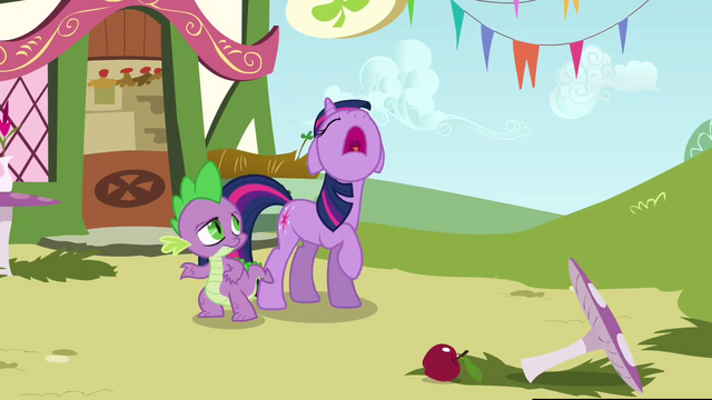 File:Twilight 'Pinkie!' S3E3.png