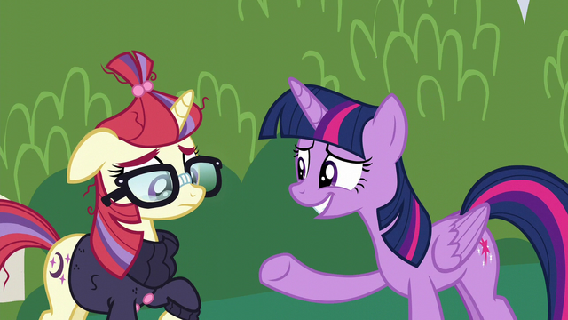 File:Twilight offers a friendly hoof to Moon Dancer S5E12.png