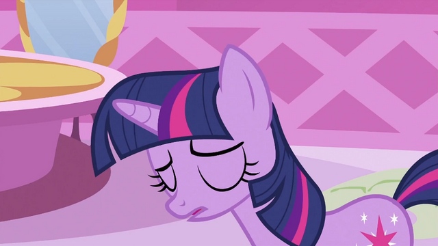 File:Twilight Sparkle sigh S2E03.png