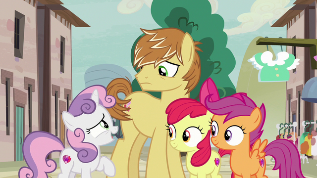 File:Sweetie Belle "three not-so-secret admirers" S7E8.png