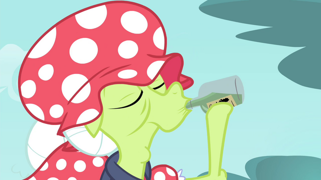 File:Granny drinking tonic S4E20.png
