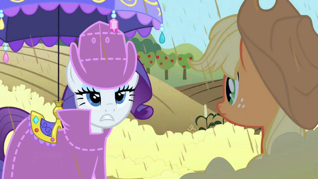 File:Rarity helping S02E01.png