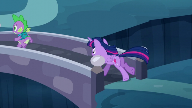 File:Twilight following Spike S5E26.png