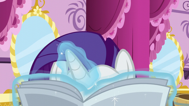 File:Rarity back to reading the newspaper S6E9.png