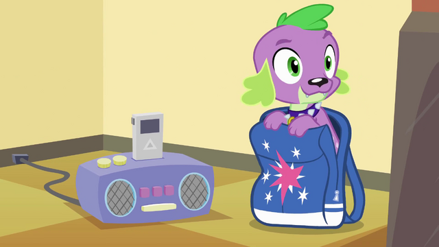 File:Spike sitting in Twilight's bag EG.png