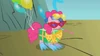 S01E07 Pinkie w swoim kostiumie.png