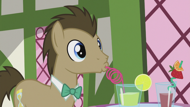 File:Dr. Hooves drinking S5E9.png