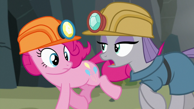 File:Maud Pie "I'm having a great time on my own" S7E4.png