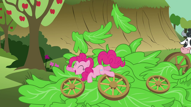 File:Pinkie Pie laughing S3E04.png