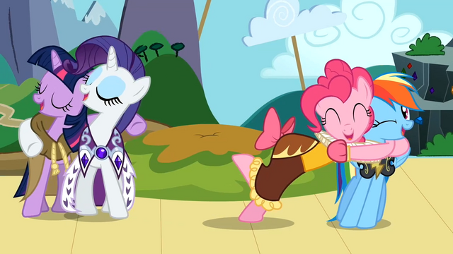 File:Twilight, Rarity, Pinkie, and Rainbow singing S02E11.png
