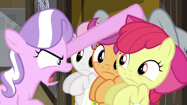 File:Diamond Tiara ordering the CMC S2E23.png