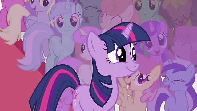File:Twilight smiling S2E02.png