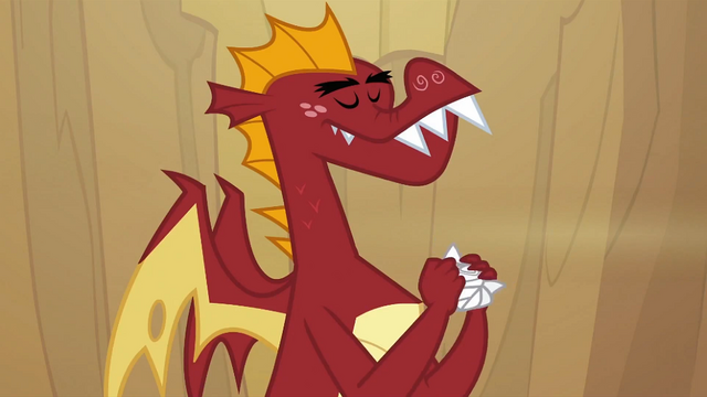 File:Garble crumpling letter S2E21.png