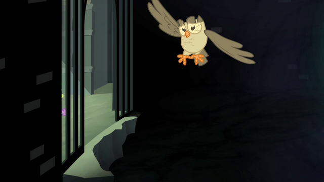 File:Owlowiscious relieved S4E23.png