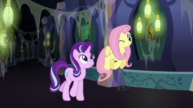 File:Starlight and Fluttershy help animals together S6E21.png