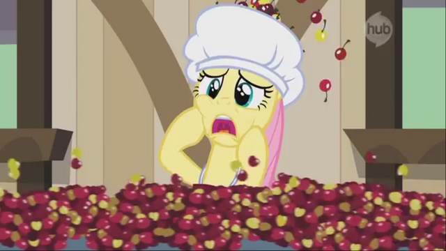 File:Fluttershy scared S2E14.png