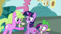 Daisy S01E03.png