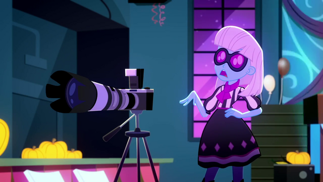 File:Photo Finish "okay, everybody!" SS2.png