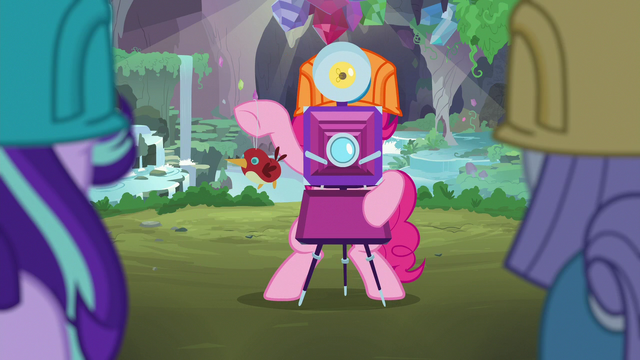 File:Pinkie Pie taking Starlight and Maud's picture S7E4.png
