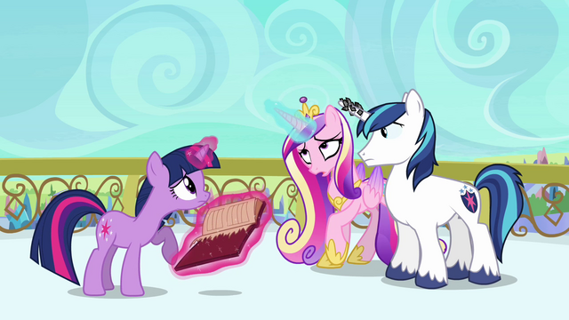 File:Cadance wobbling S3E1.png