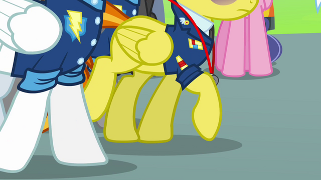 File:Spitfire walking S3E07.png
