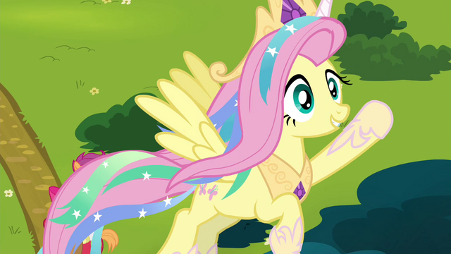 File:Fluttershy dressed as Princess Celestia S4E21.png