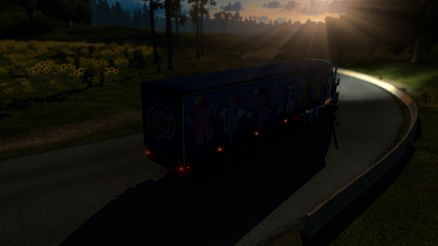 File:FANMADE ETS2 Kenworth T800 Fluttershy Skin 4.png
