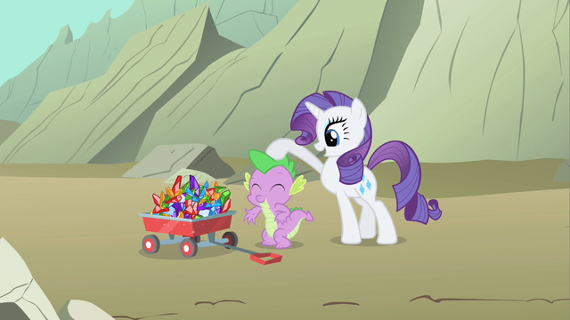 File:Rarity patting Spike S1E19.png