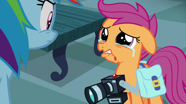 File:Scootaloo looking heartbroken S7E7.png