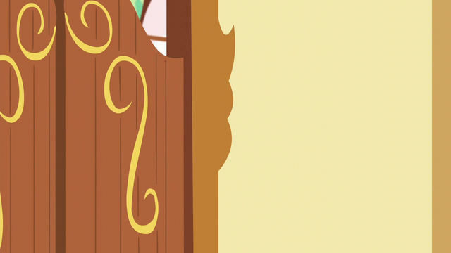 File:Door closed S5E19.png