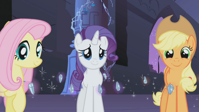 File:Rarity happy S01E02.png