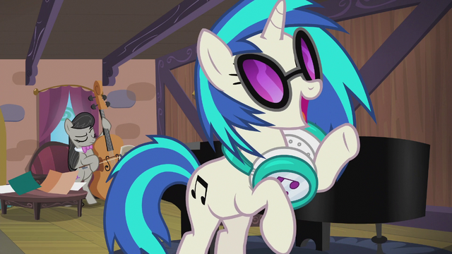 File:DJ Pon-3 gets an idea S5E9.png