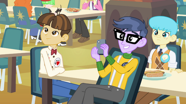 File:Filming Rainbow Dash EG.png