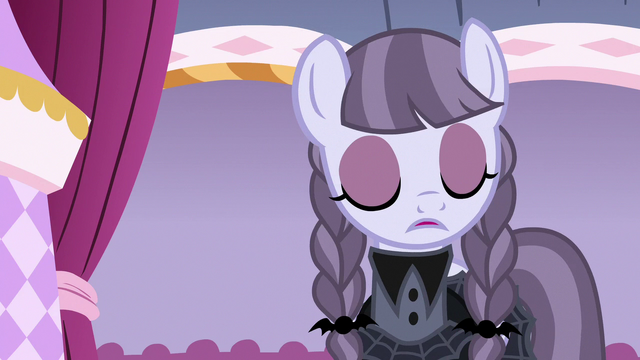 File:Inky Rose shakes her head with disapproval S7E9.png